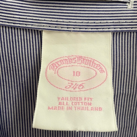 BROOKS BROTHERS tailored fit navy pinstripe button down shirt.  10 - Picture 6 of 6